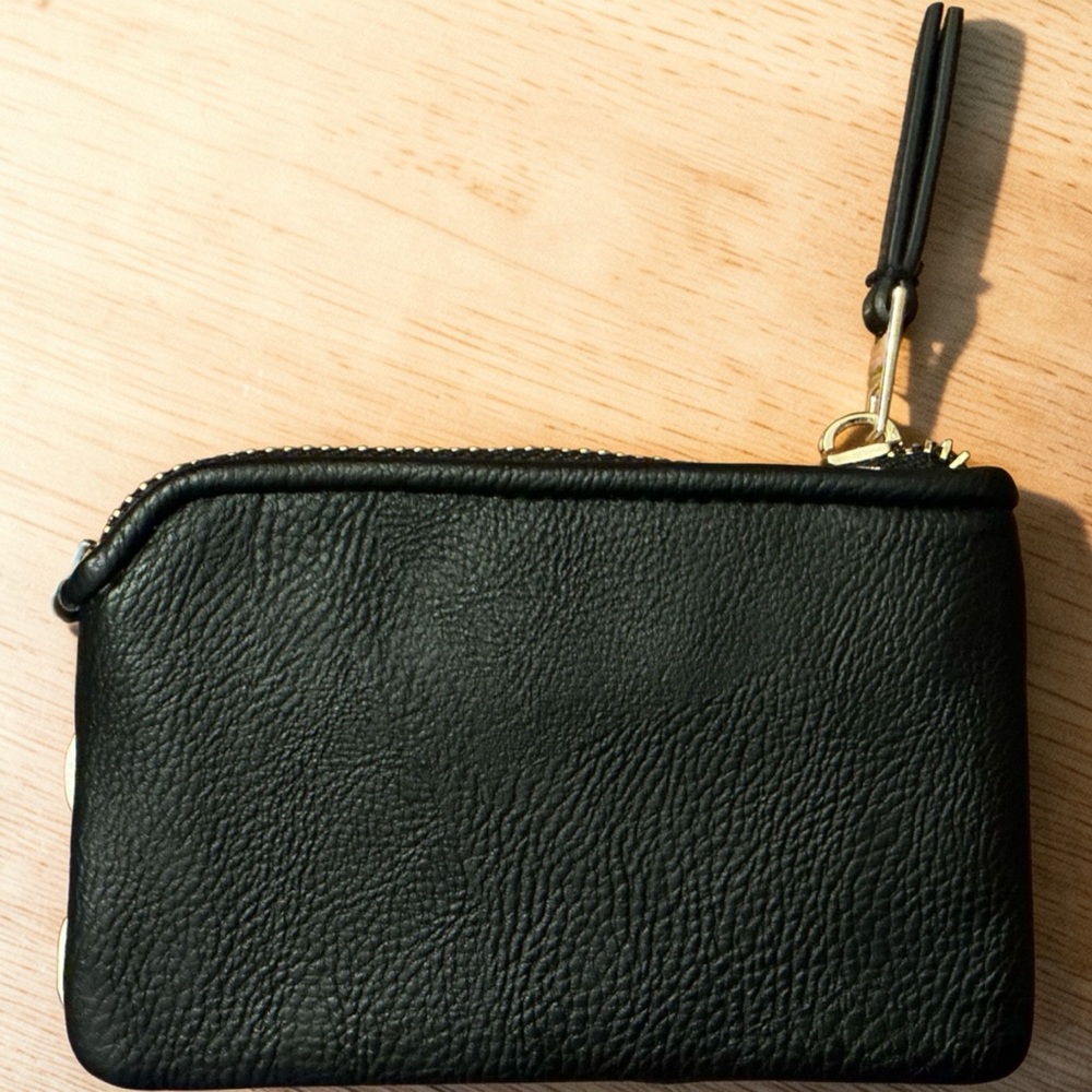 Universal Thread Black and White Checker Money Pouch with Detatchable Gold Chain - Picture 6 of 16